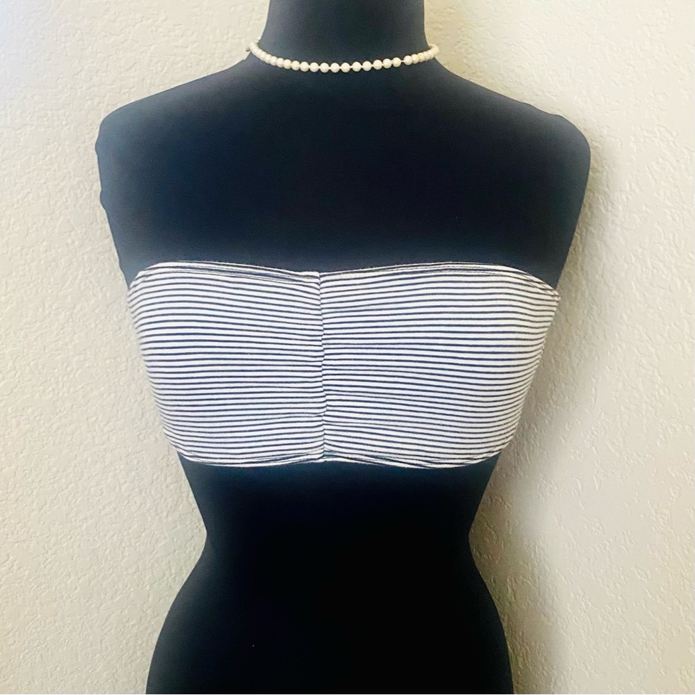 BRANDY MELVILLE BLACK & WHITE STRIPED BANDEAU